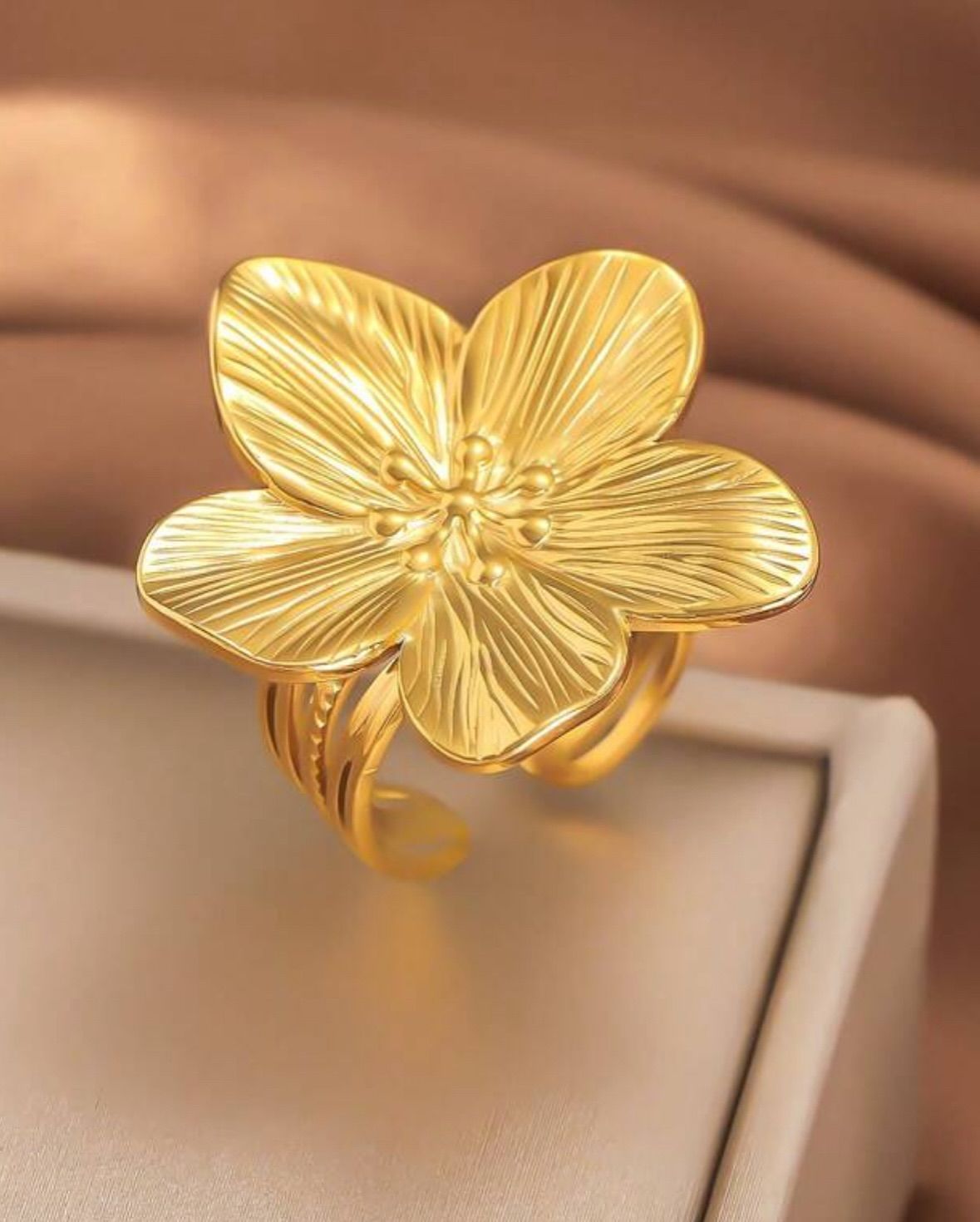 Bold Floral Statement Ring - Image 4