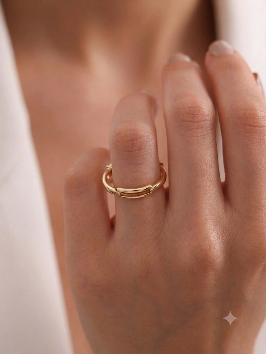 Oval Solitaire Ring - Image 4